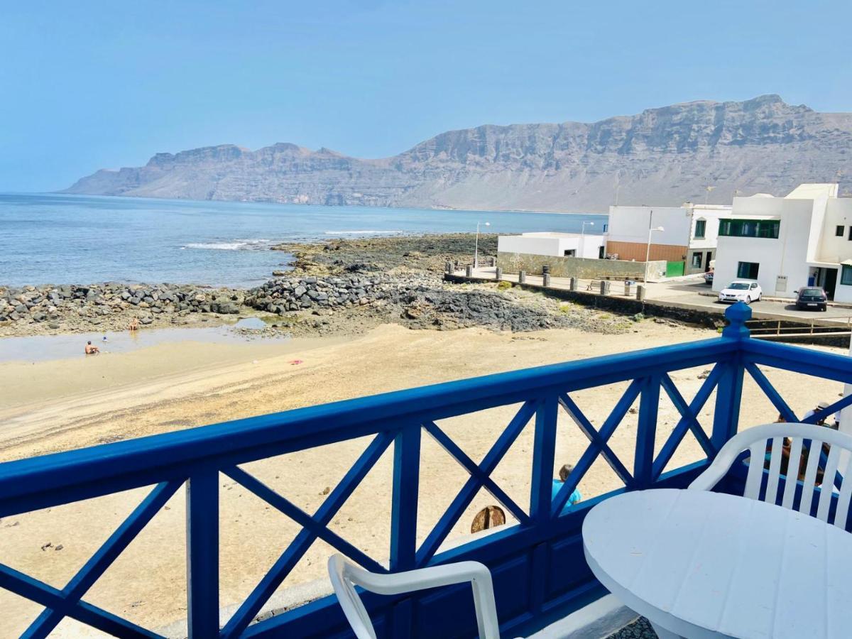 Mirador Del Risco De Famara Appartement Buitenkant foto